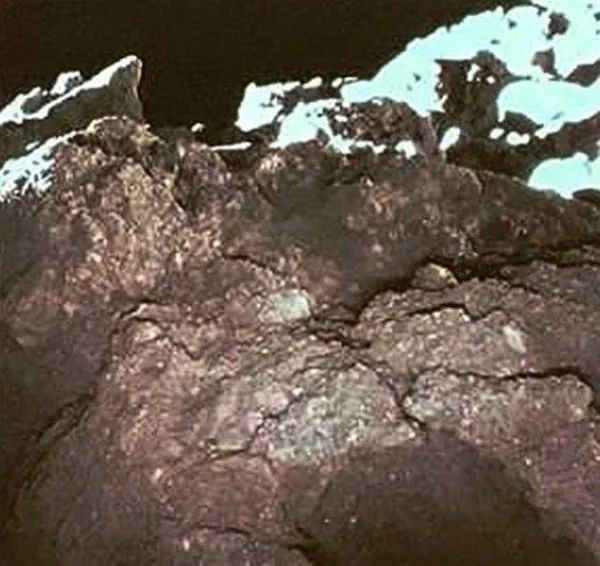 只活17個小時的德國機器人，向3億公里外地球傳回了難以置信圖片